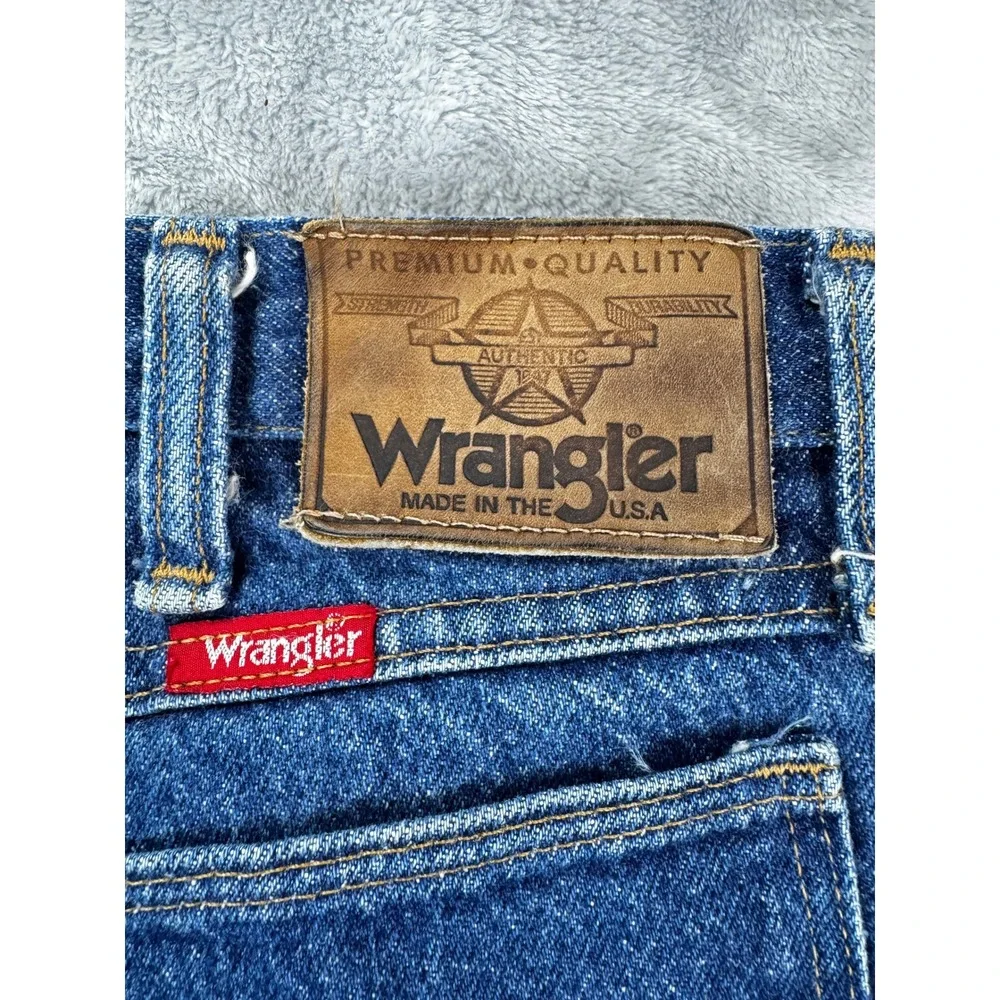 Wrangler Mens Jeans 40x30 Blue Straight Leg Denim Made In USA 99902PW 38x27